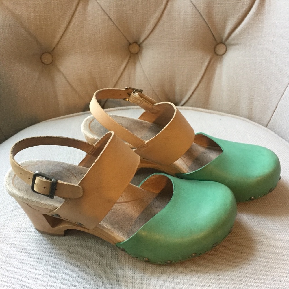 Dansko Mary Jane sandals. Size 37.